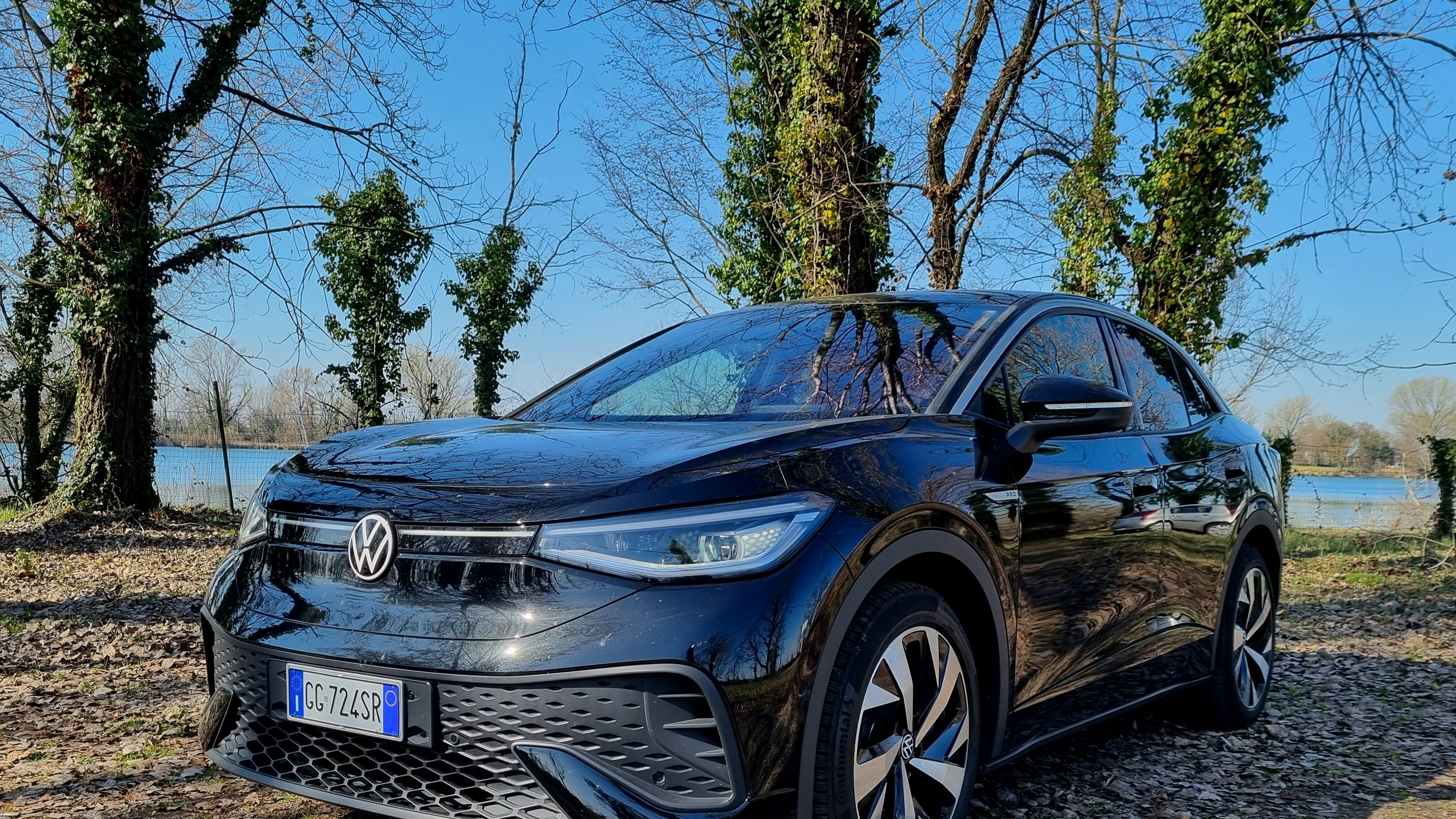 Volkswagen ID.5, il crossover coupè elettrico che ama macinare chilometri