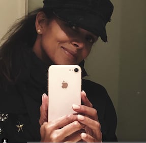 Halle Berry topless su Instagram 3