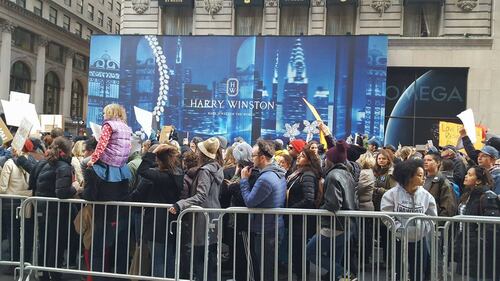 New York, la manifestazione anti-Trump 7