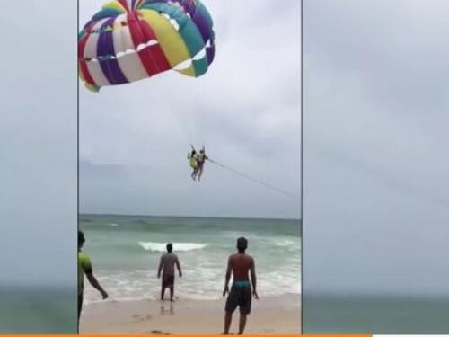 Thailandia, anziano prova il parapendio. Per errore si schianta in acqua e muore