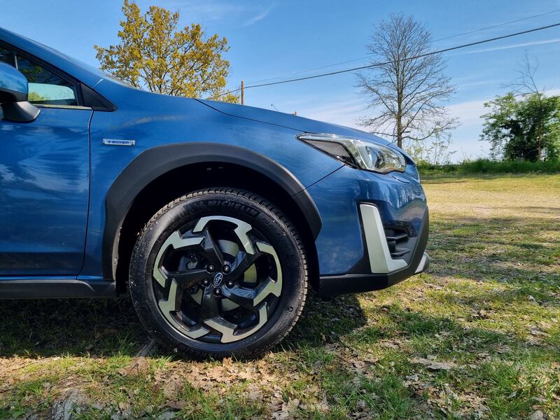 Subaru XV 2023, la prova su strada: guarda le foto 3