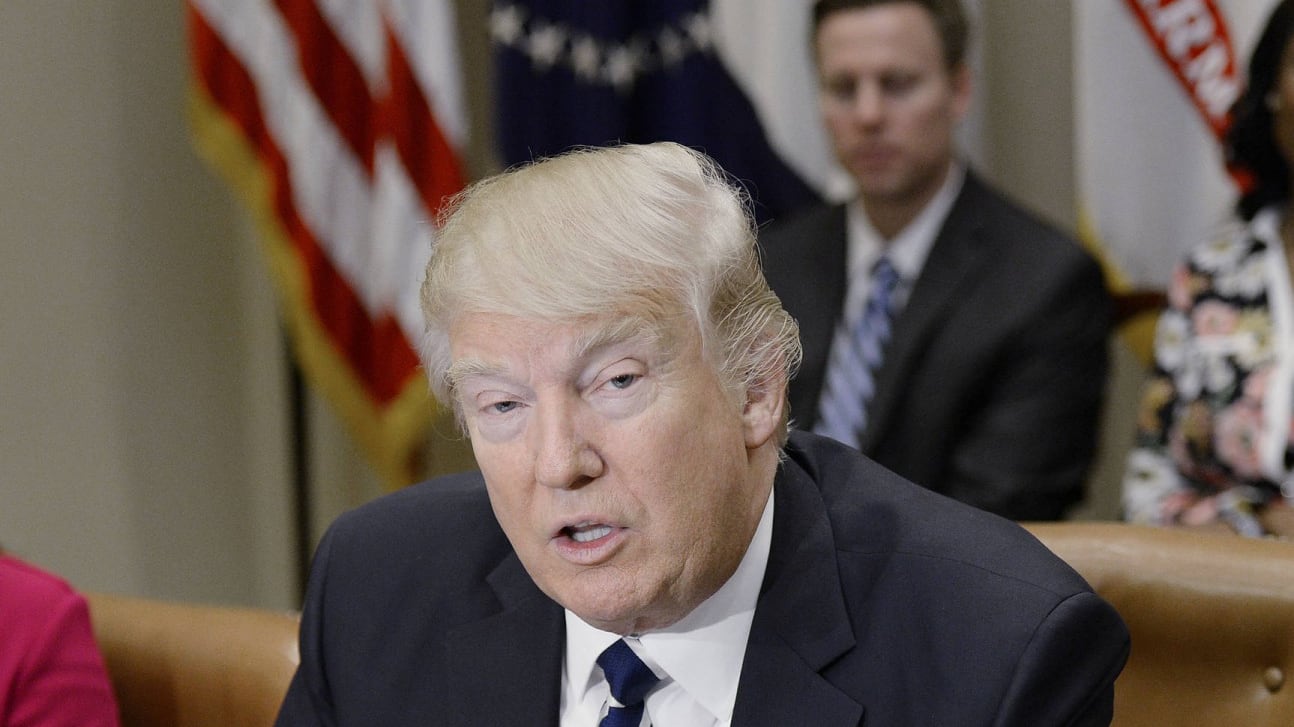 L'accusa del Nyt: "Collaboratori di Trump in contatto con i servizi russi"
