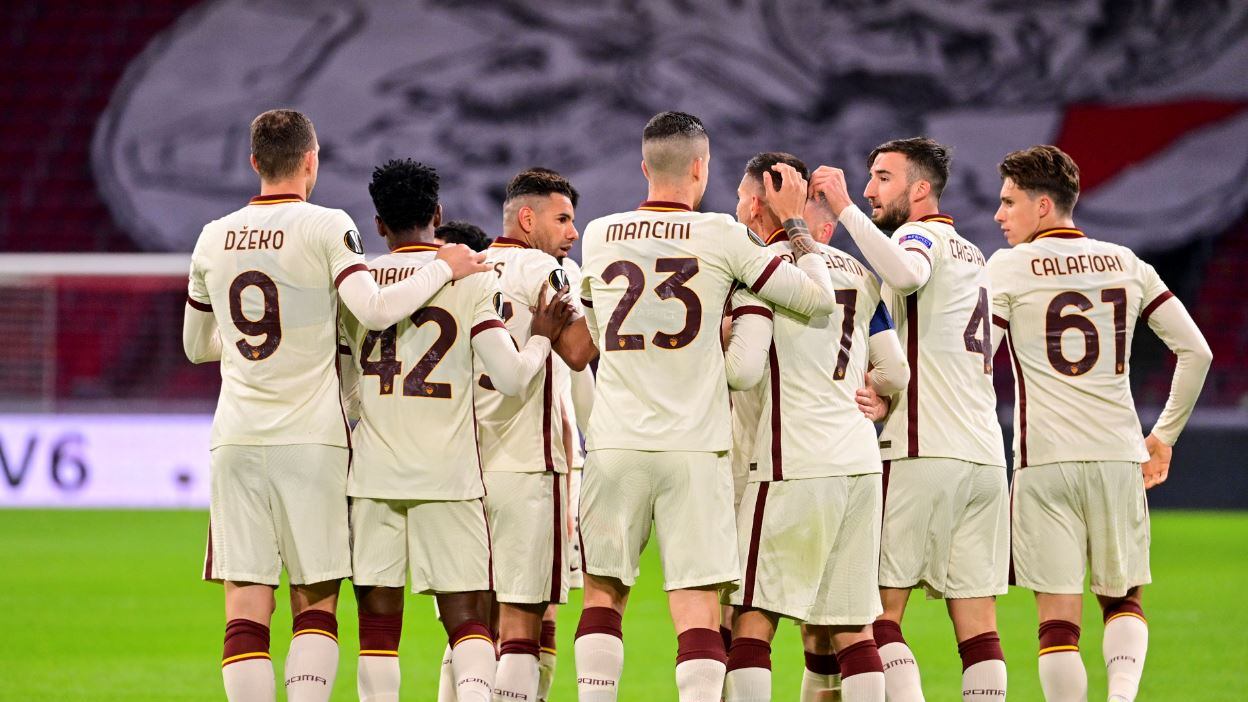 La Roma vince 2-1 in casa dell'Ajax. I giallorossi vedono le semifinali di Europa League