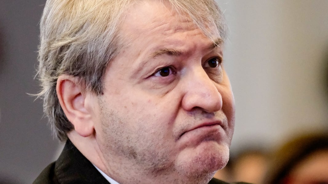 Indagato per corruzione il presidente del Molise. Lui: "Sempre rispettata la legge"