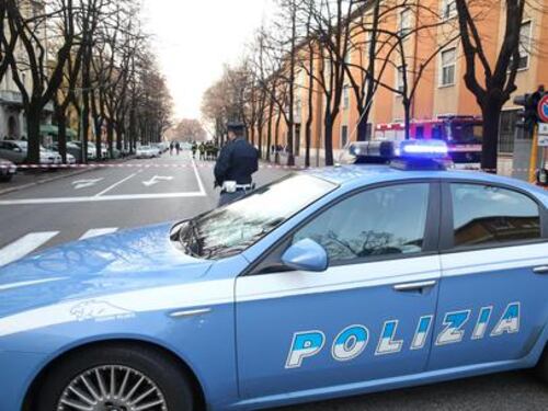 Espulso dall'Italia nel 2013, romeno aggredisce agenti