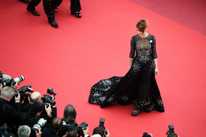 A Cannes, l'abito ha lo strascico 10