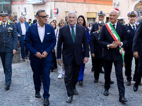 Tajani: “Il centro è uno solo: Forza Italia. Siamo la casa dei moderati”