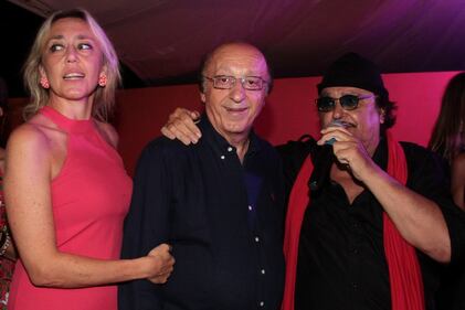 La "dolce vita" di Luciano Moggi in Versilia 8