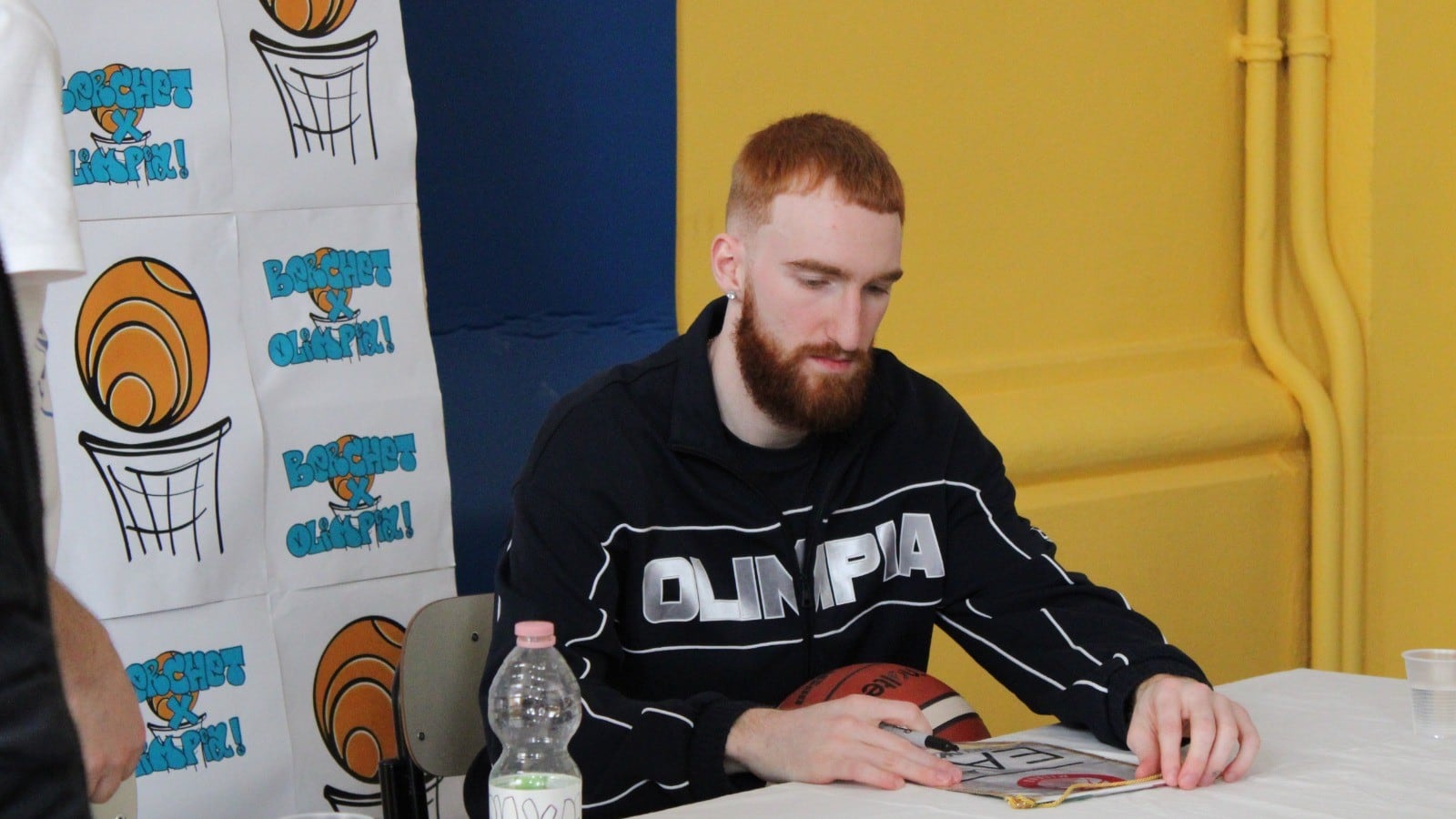 Se a intervistare il campione di basket sono gli studenti del liceo Berchet
