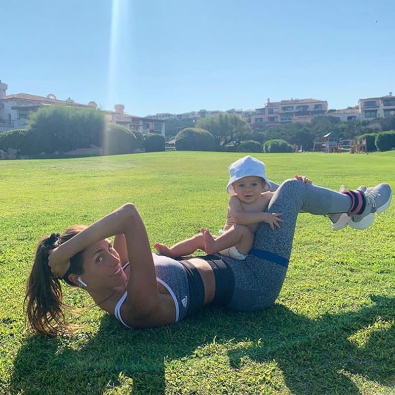 Allegra Luna strega i follower su Instagram 6