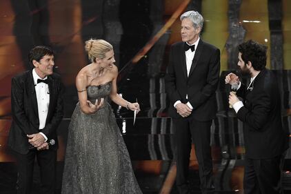 Sanremo 2018, il fascino di Michelle Hunziker 6