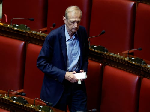 Piero Fassino: “Le violenze? Non escludo interferenze straniere”