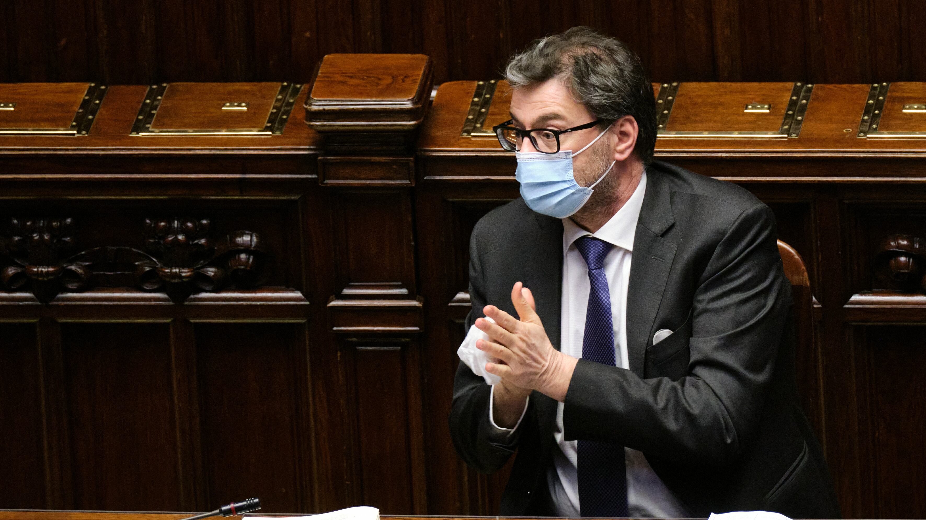 Lo scontro, poi la mediazione: cos'è successo nel Cdm