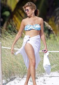 Sarah Jessica Parker e le altre star over 40 in bikini 31