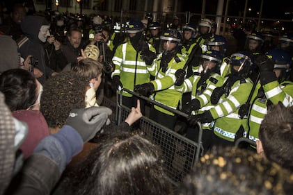 Anonymous a Londra 4