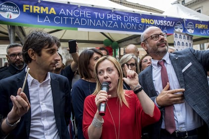 Cittadinanza, raccolta di firme di Fdi contro ius culturae 2