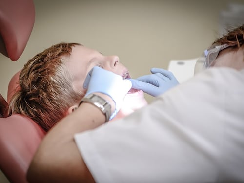 Tra le vittime del diabete anche i denti