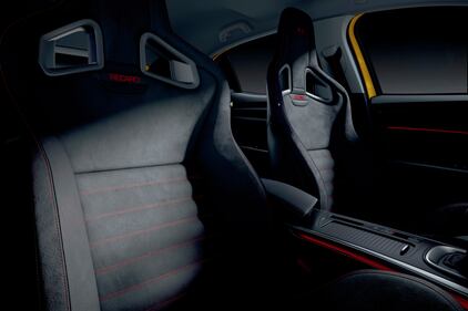 Renault Megane R.S. Ultime, guarda le foto  8