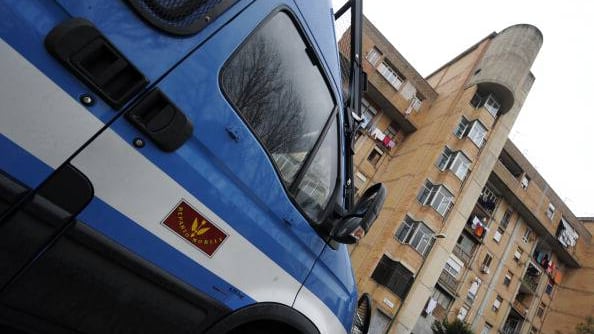 Quei poliziotti corrotti a libro paga dei boss Sei agenti in manette