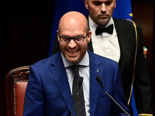 Il Papa, Bossi, la diversità: il primo discorso di Fontana da presidente