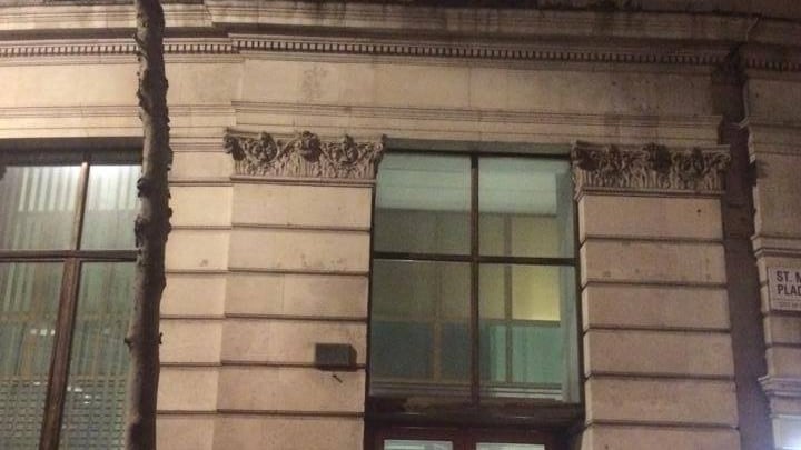 Londra, movimento pro-casa contro le banche: occupata l’ex sede della RBS