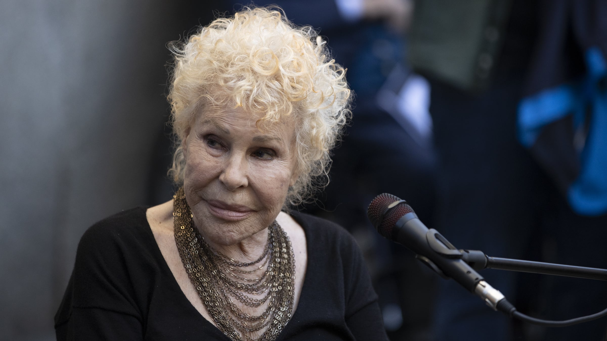 Vincente, perdente o Ornella Vanoni. Canzoni e incontri di una vita da matti