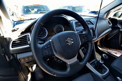 “Economy Run”: 33 km/l con Suzuki S-CROSS  18