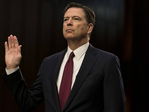 Comey: "Trump mi chiese di insabbiare il Russiagate"