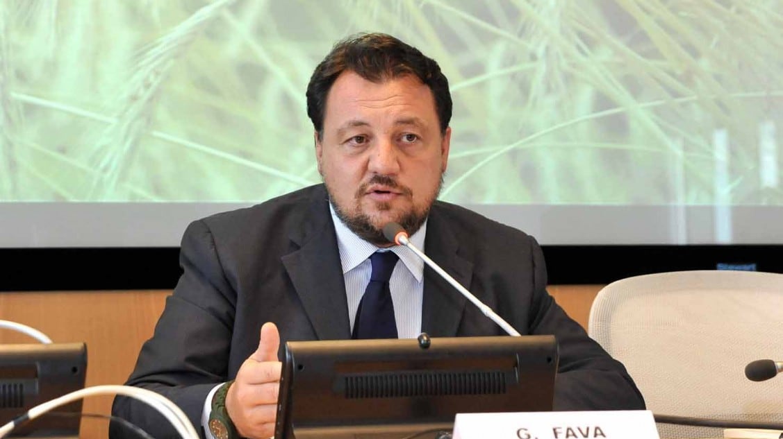 Fava, il leghista ribelle che non tifa Le Pen. "Vuole abolire le regioni, folle stare con lei"