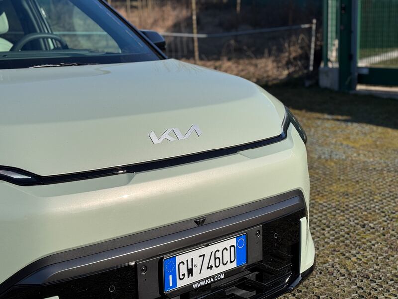 KIA EV3: guarda la gallery del nuovo SUV elettrico efficiente e accessibile 5