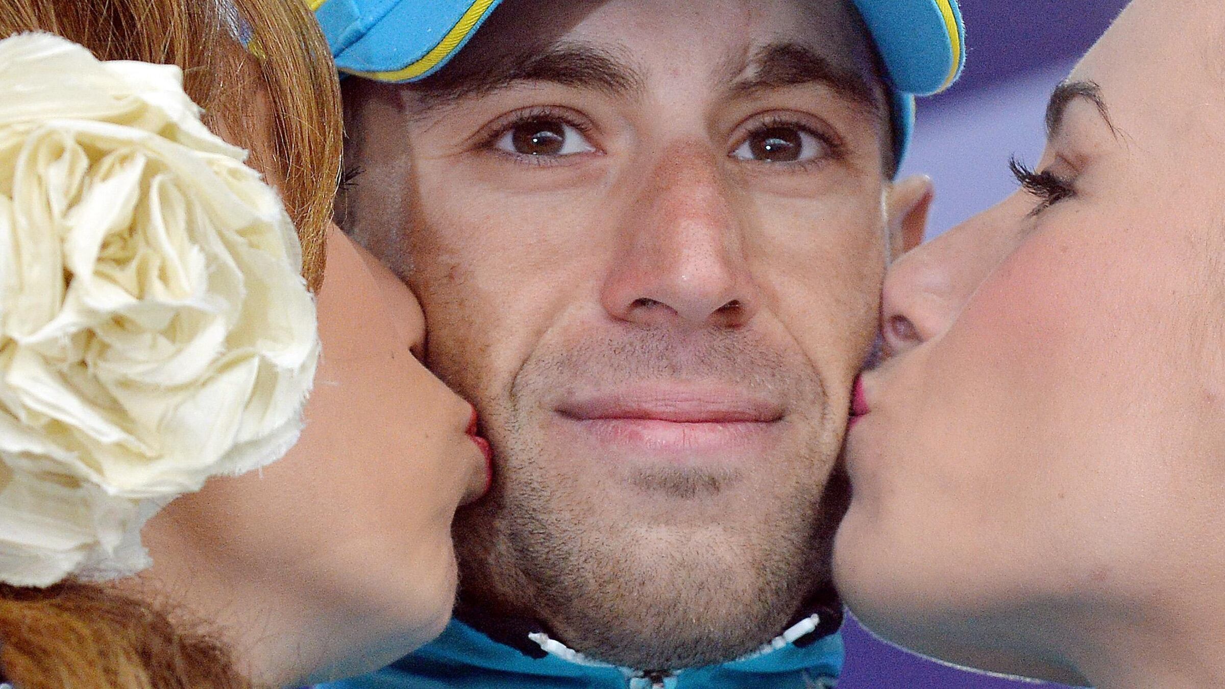 Nibali da leggenda domina le Tre Cime nella tormenta