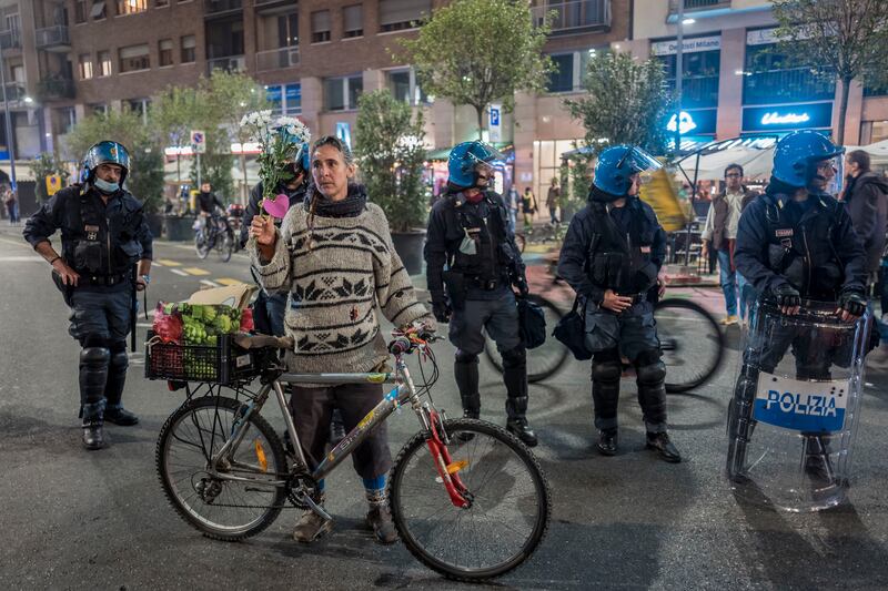 Corteo no Green pass a Milano 3