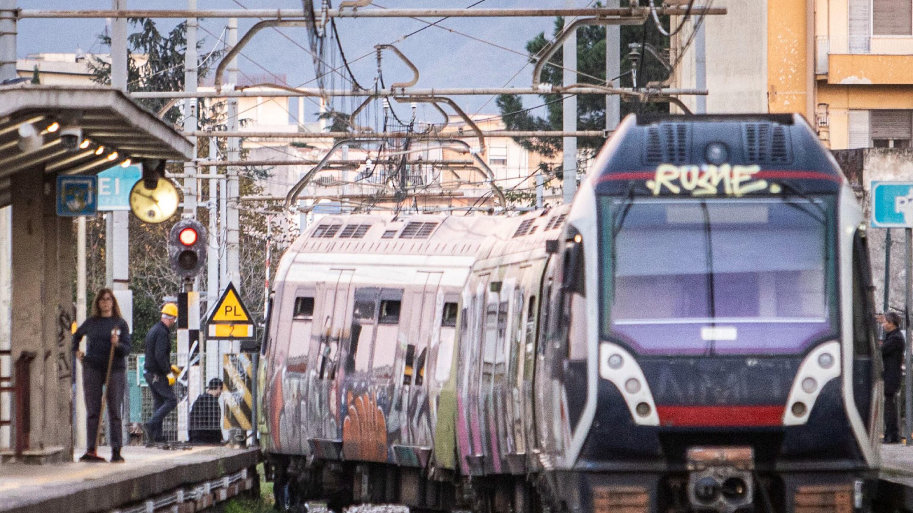 Treni nel caos, che succede in Campania?
