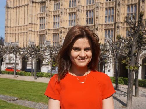Jo Cox: chi era la parlamentare inglese uccisa a Leeds in un agguato