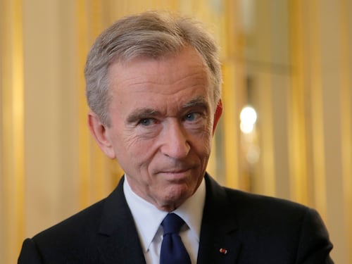 Lvmh, un patto segreto per la scalata a Hermès