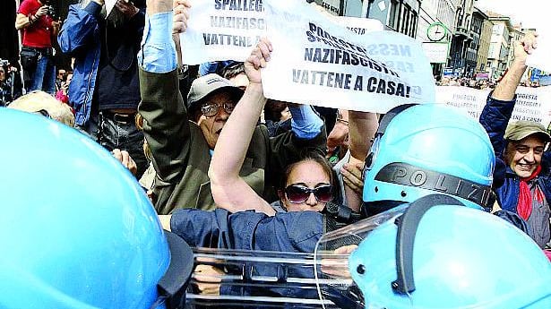 Il questore vieta il presidio Gli antifascisti: «In piazza»