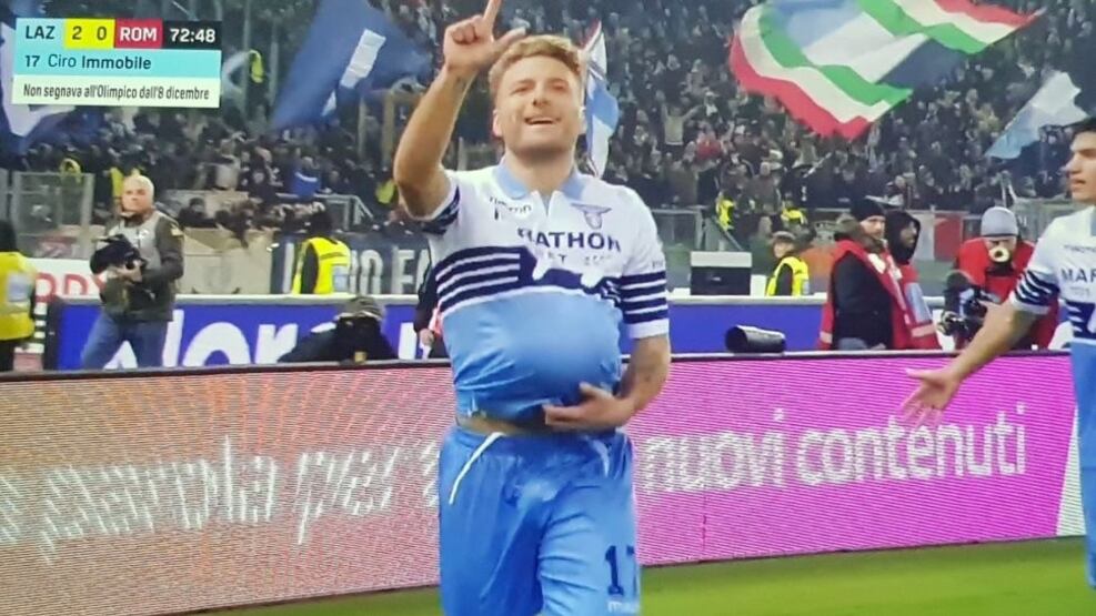 Lazio, sfregiato il murales dedicato a Immobile