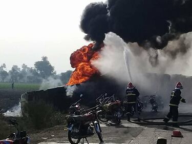 Pakistan, 146 morti nell'incidente a un'autocisterna 8