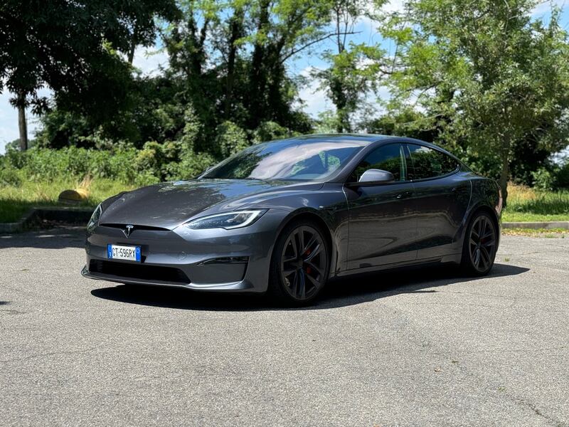 Tesla Model S Plaid: guarda la gallery della super berlina elettrica 2