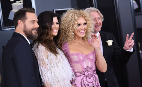 Grammy 2018: gli abiti più sexy 4