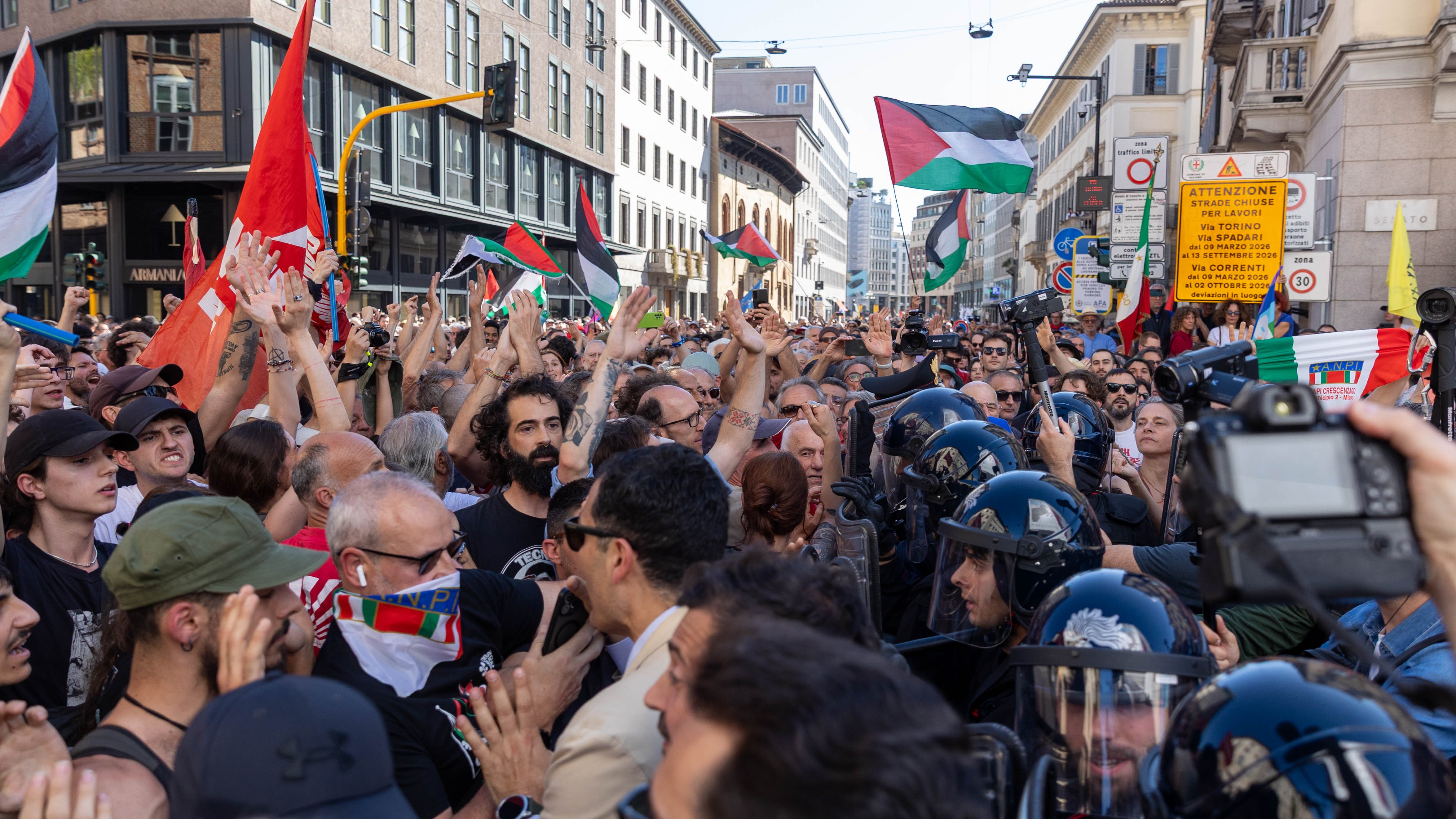 La comunità ebraica accusa l'Anpi. "Voi responsabili degli attacchi"