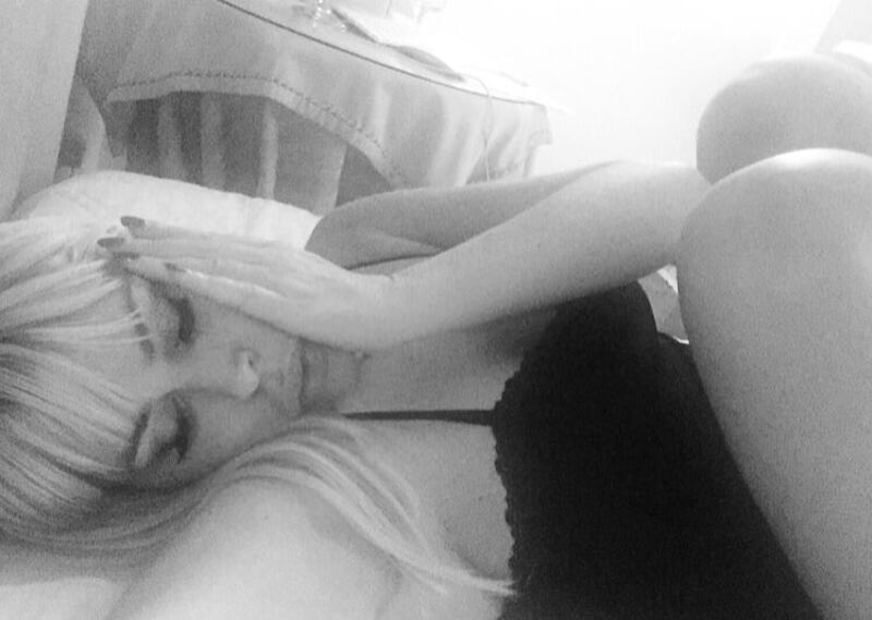 Loredana Lecciso, sempre sexy in tv e sul Web 10