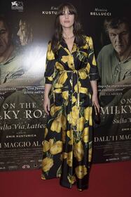 Monica Bellucci sexy al cinema a 52 anni 4