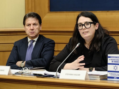 Islamisti in Parlamento imbarcati dai grillini