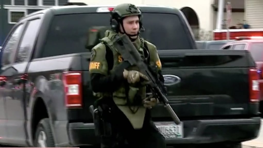 Usa, strage in una fabbrica di birra: ex dipendente uccide 6 persone