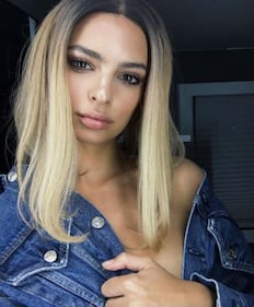 Emily Ratajkowski, topless su Instagram 9