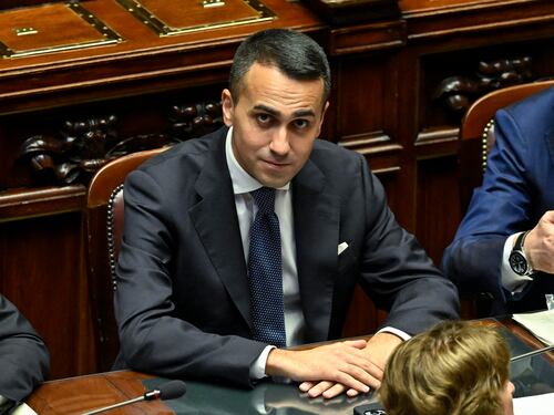 "Va affrontato". L'ombra delle dimissioni di Di Maio