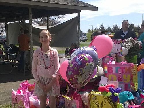 Bimba ammalata e senza amici: in 300 al compleanno grazie all'invito della mamma su Facebook