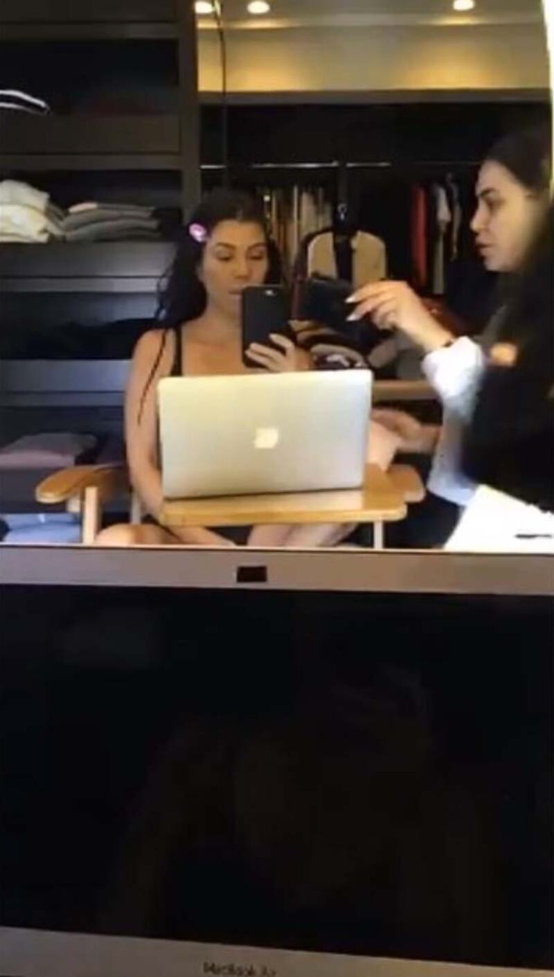 Kourtney Kardashian su Snapchat 4