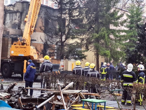 Ucraina, elicottero si schianta sull'asilo: le foto dell'incidente